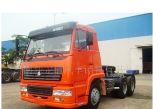 中国重汽斯太尔王牵引车豪沃牵引车金王子豪运牵引车