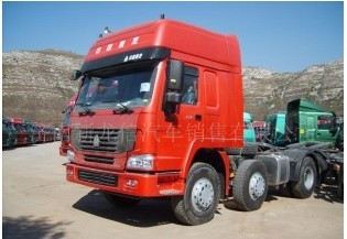 中国重汽集团豪沃牵引车
