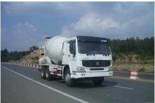 混凝土搅拌运输车