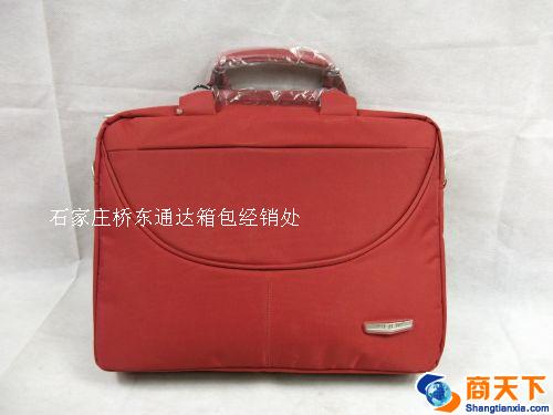 红色电脑包