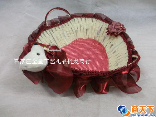 红色心形带小熊编织筐
