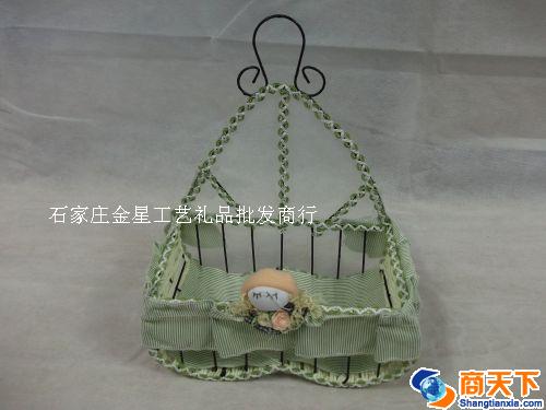 绿色带小人可挂墙编织筐 收纳筐
