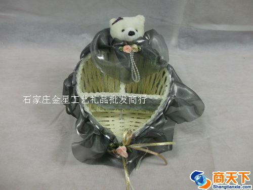 灰色心形带小熊有隔层编织筐