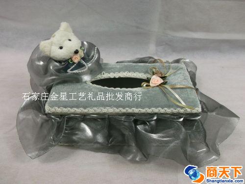 灰色小熊纸巾抽
