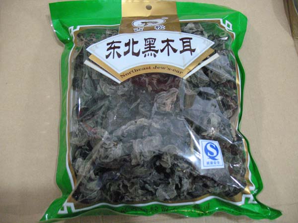 古松东北黑木耳