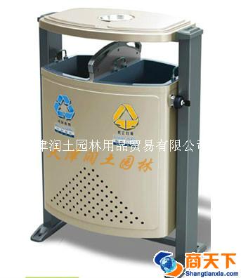 户外垃圾箱