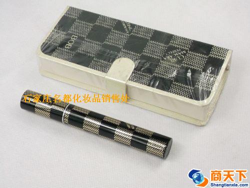 BOB轻盈卷翘完美睫毛膏