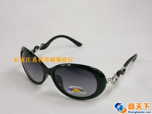 女偏光太阳镜 8822-C13