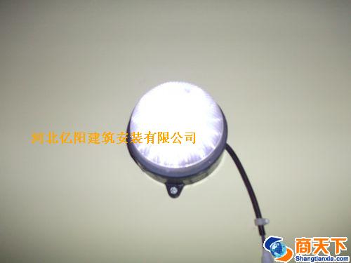 白色点光源