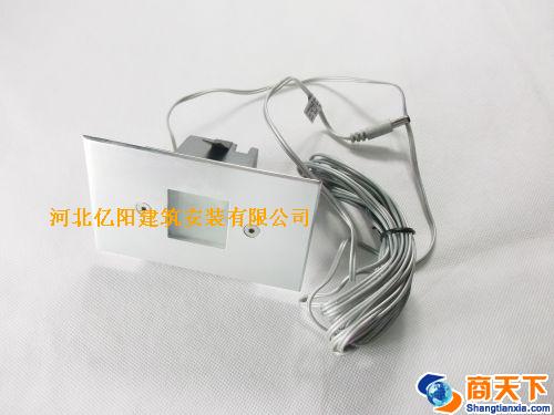 银雨墙角灯
