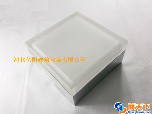 银雨火炮幕墙灯