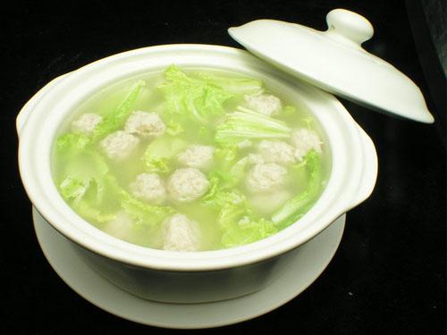 砂锅鲜肉丸