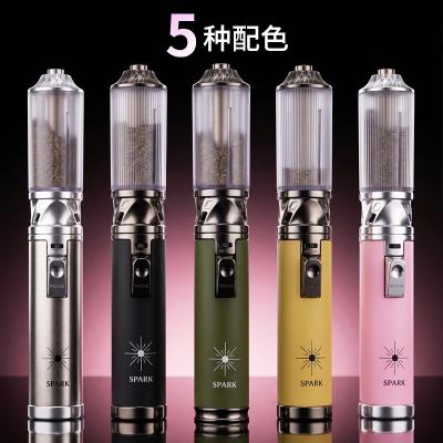 2026新品网红产品，可代理，手持氛围棒，低温冷火花喷出的火花不会烧衣服，不含火药，不属于传统烟花爆竹，
点喷，持续喷花双模式，夜景拍照，露营派对，轻松拍出大片氛围感，
用完加气、更换料仓就可以反复循环使用，不是一次性仙女棒，性价比更高
拆掉料仓还可以当做防风喷枪，一物两用